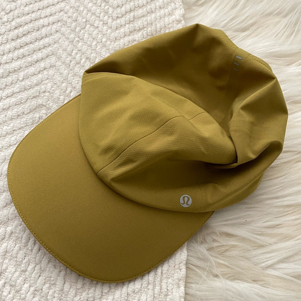 Lululemon hat